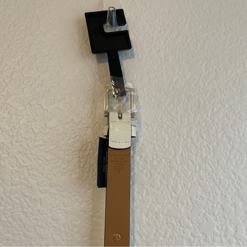 KATE SPADE NEW YORK WOMEN’S LEATHER BELT CREAM WITH GOLD STUDS LOGO SIZE Small - Picture 10 of 10